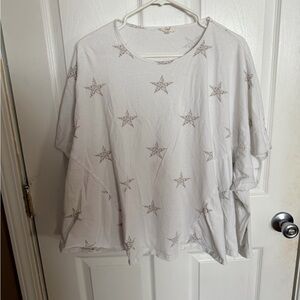 Easel White Star Patterned Short Sleeve Top